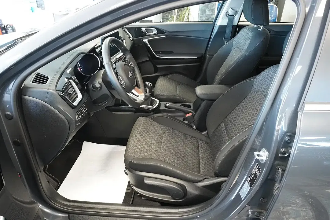 Kia Ceed / cee'd - Thumbnail 10