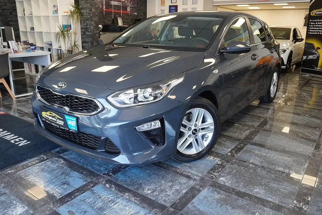 Kia Ceed / cee'd - Thumbnail 2