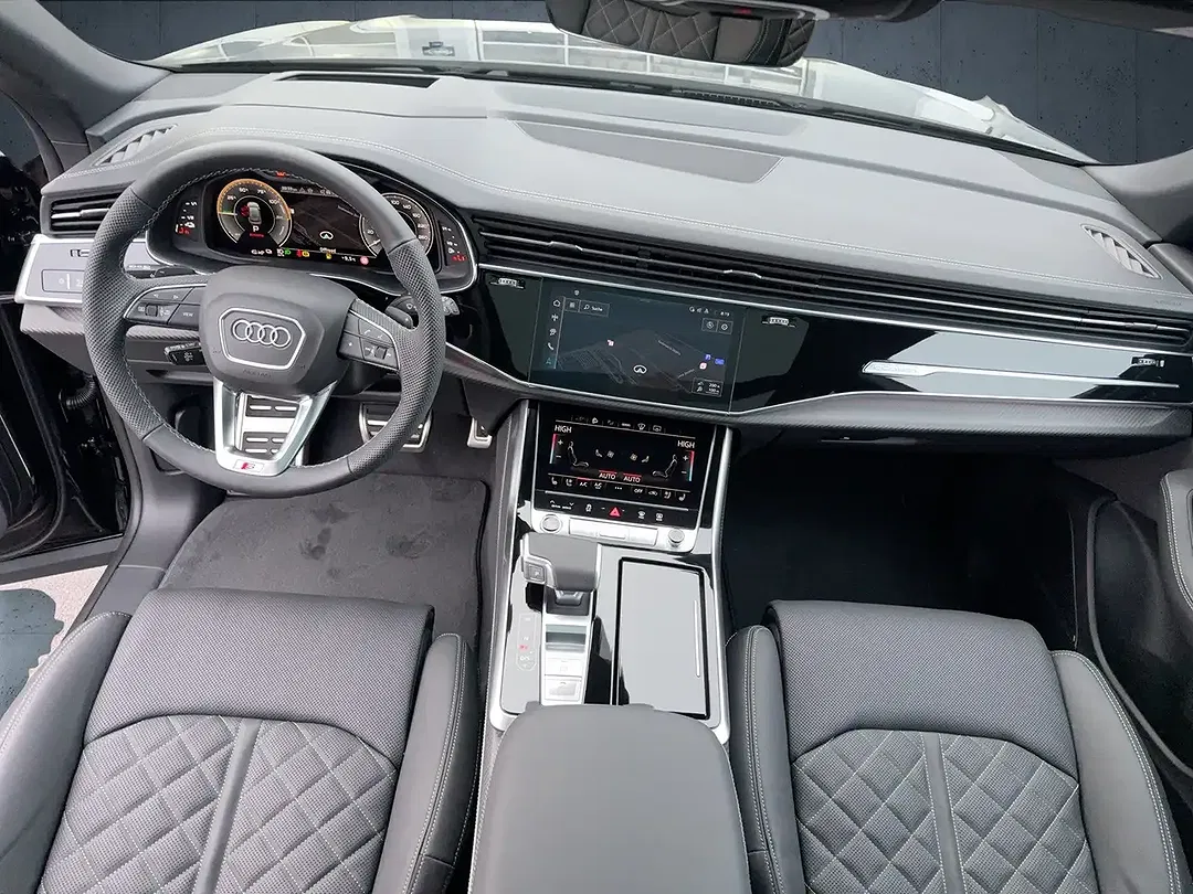 Audi Q8 - Thumbnail 11