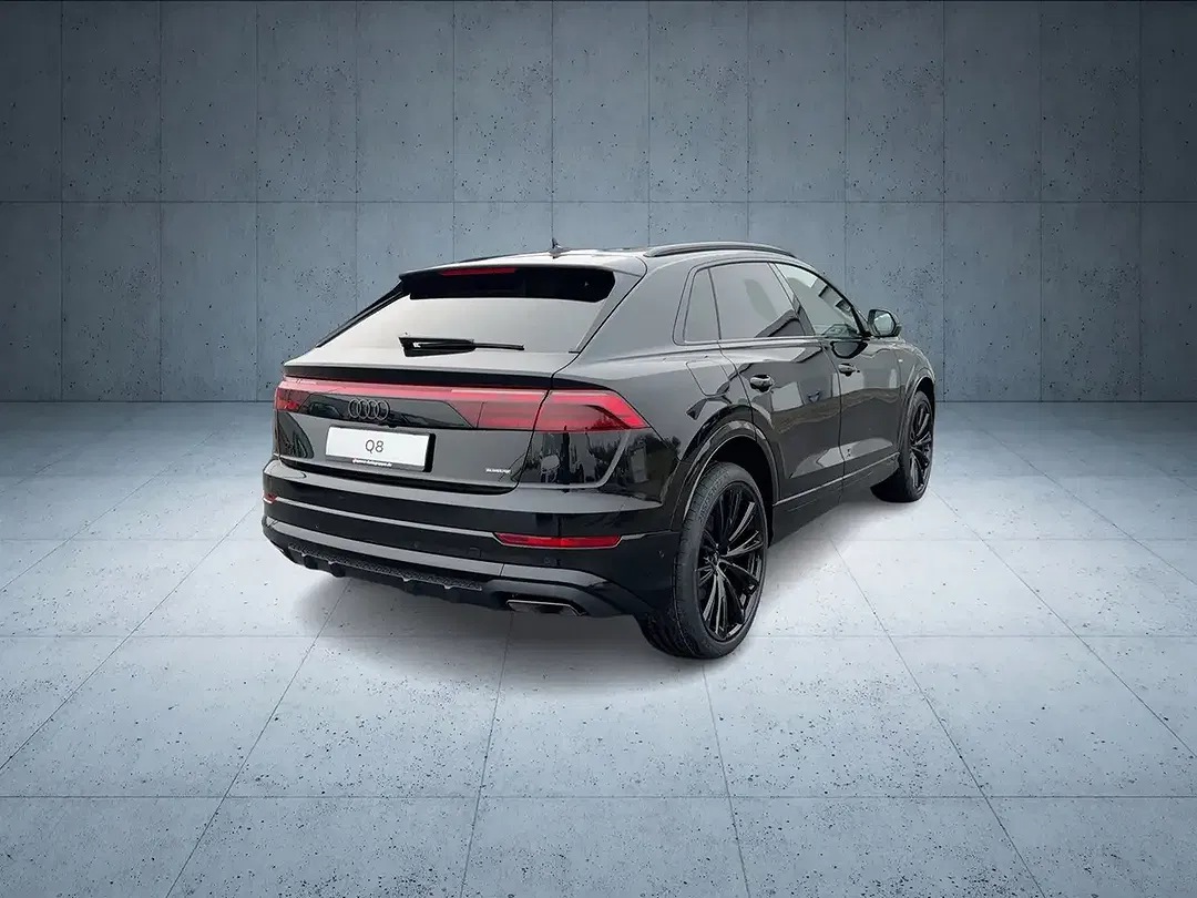 Audi Q8 - Thumbnail 5