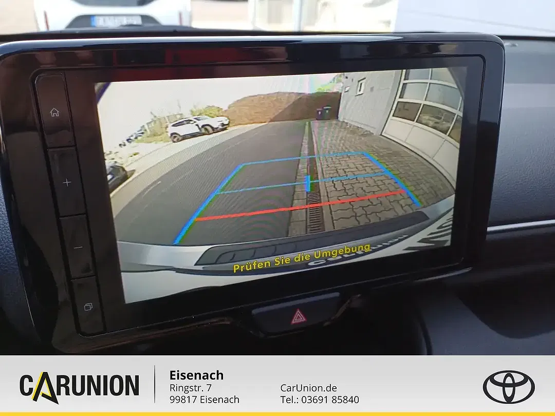 Toyota Yaris - Thumbnail 12