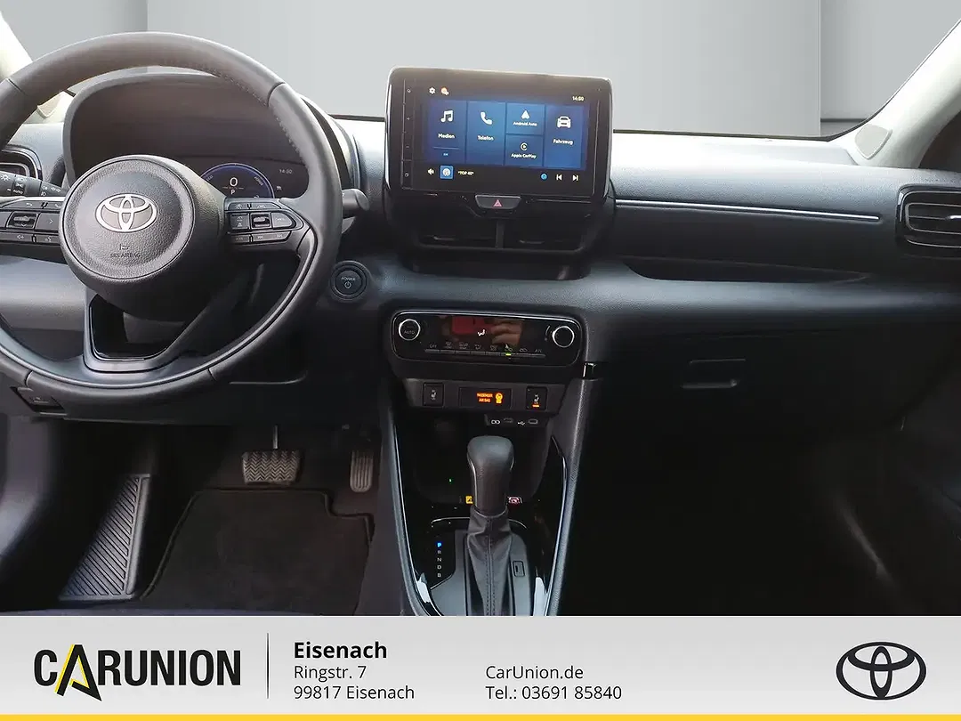 Toyota Yaris - Thumbnail 9