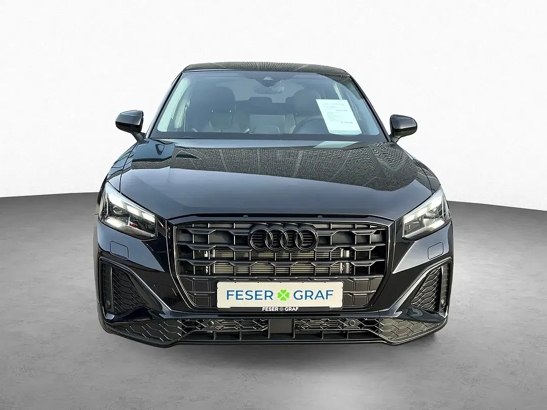 Audi Q2 - Thumbnail 1