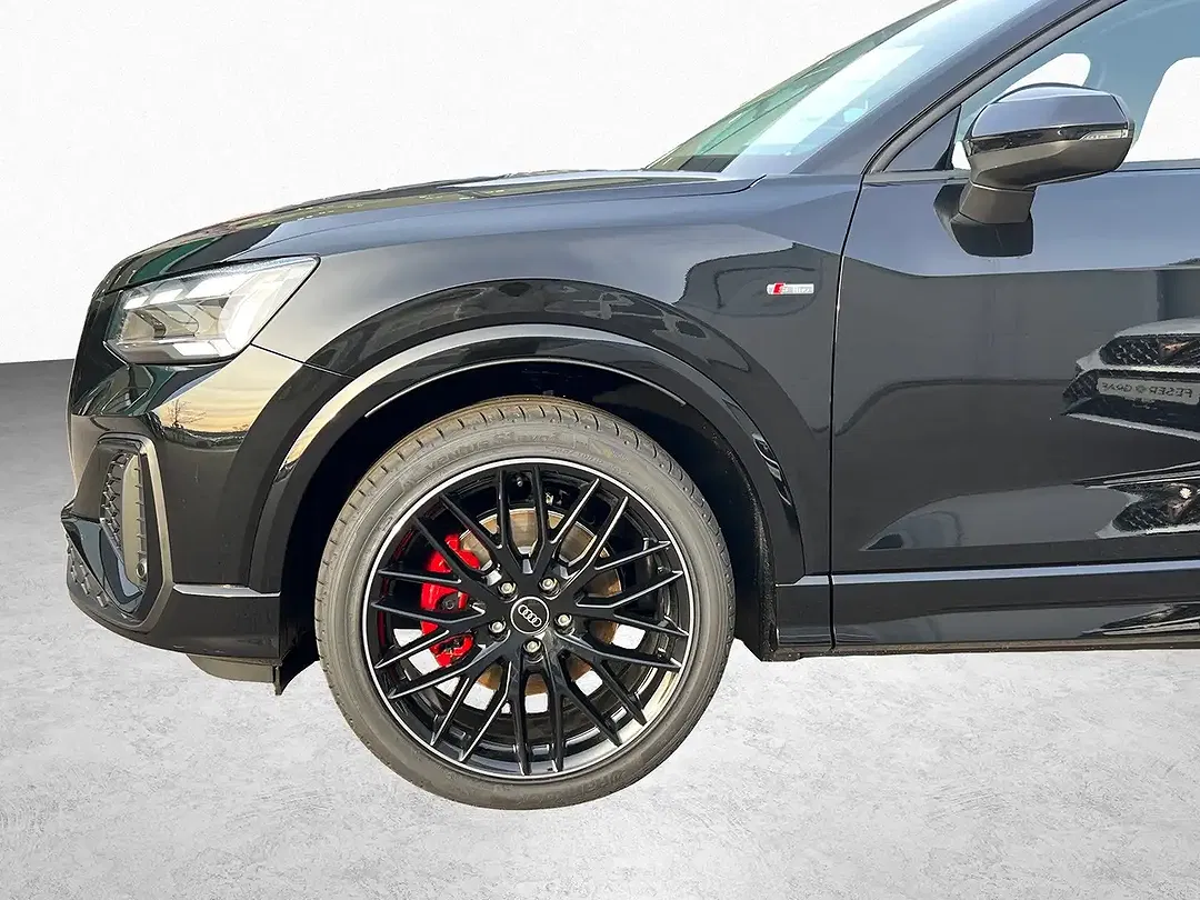 Audi Q2 - Thumbnail 3
