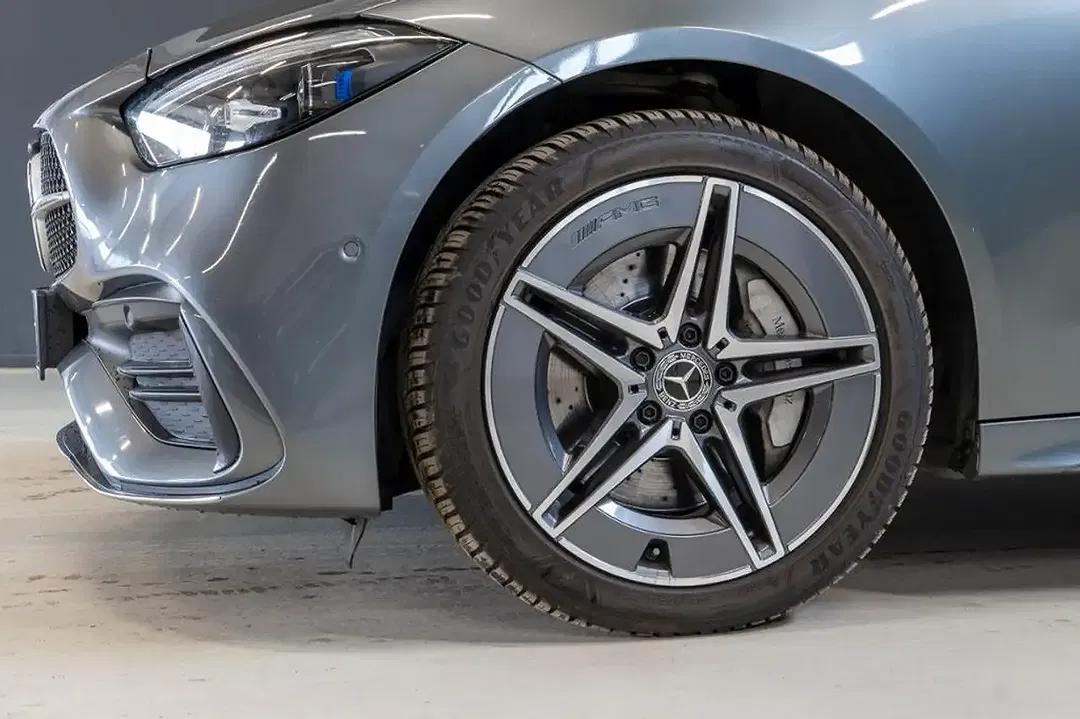 Mercedes-Benz C 300 - Thumbnail 6