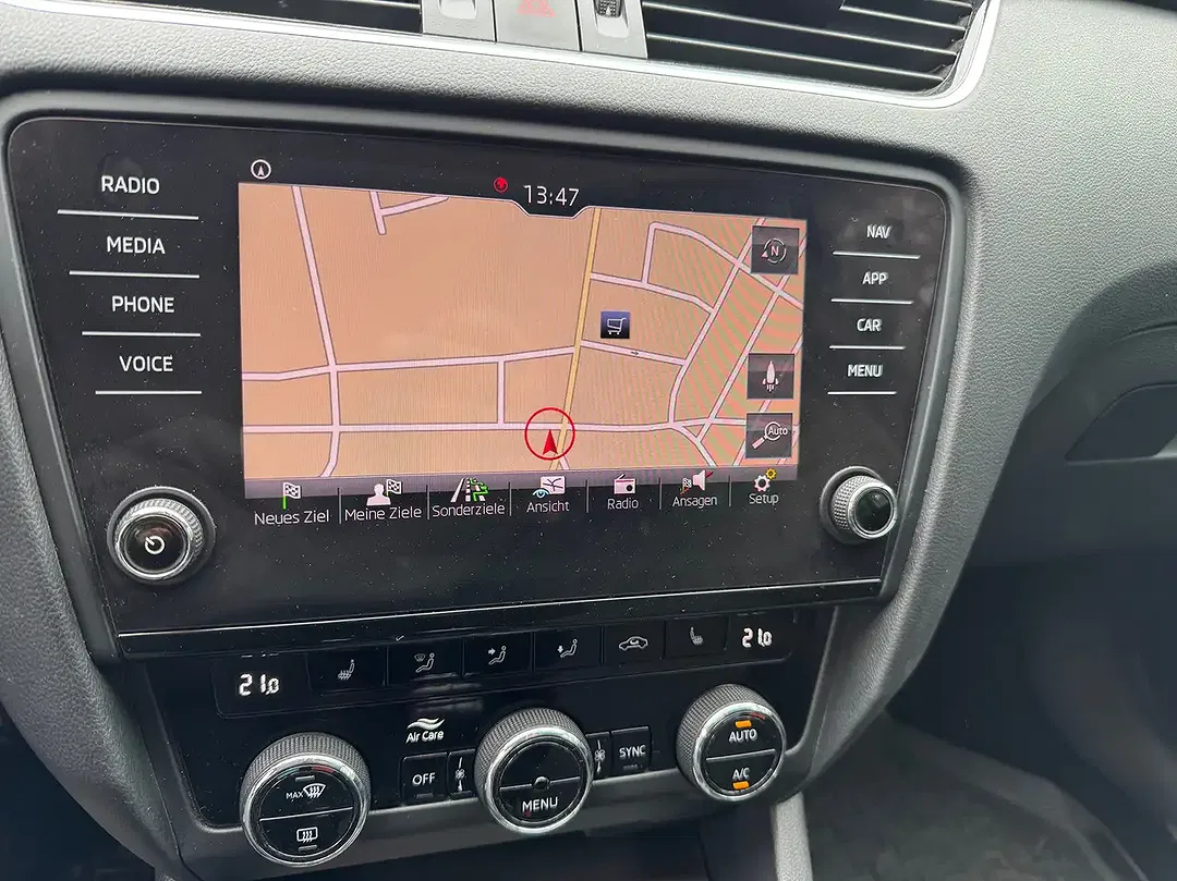 Skoda Octavia - Thumbnail 15