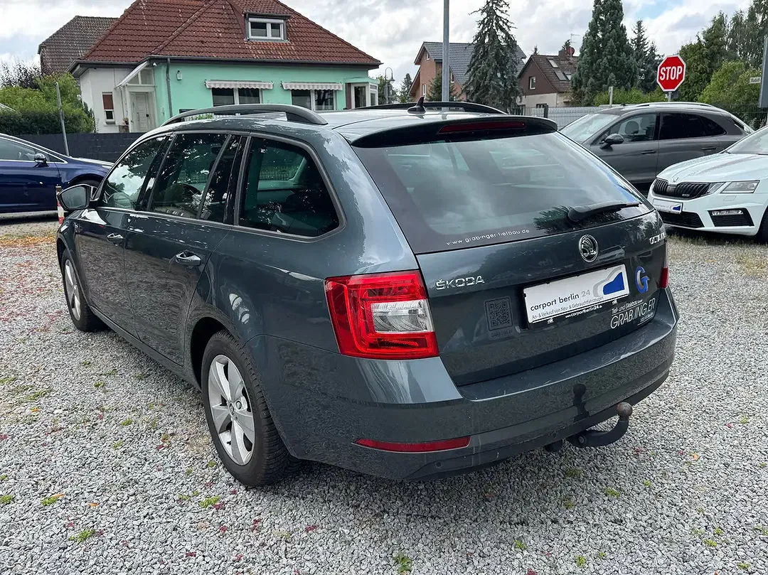 Skoda Octavia - Thumbnail 3