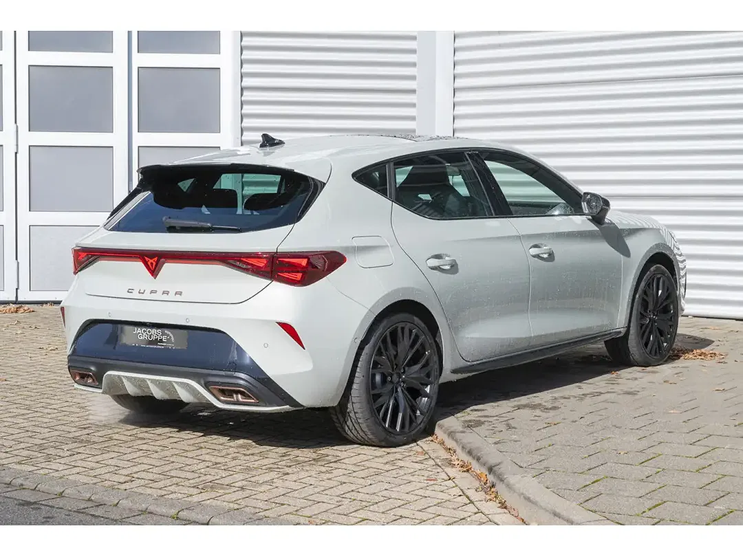 CUPRA Leon - Thumbnail 3