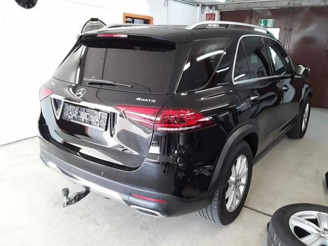 Mercedes-Benz GLE 350 - Thumbnail 3