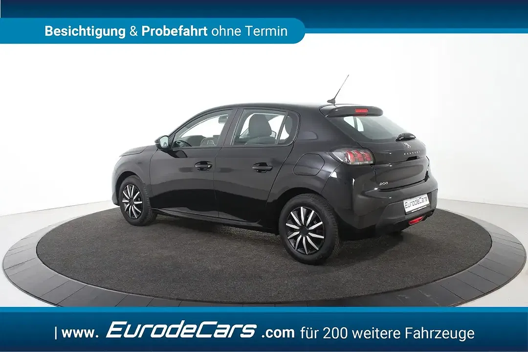 Peugeot 208 - Thumbnail 6