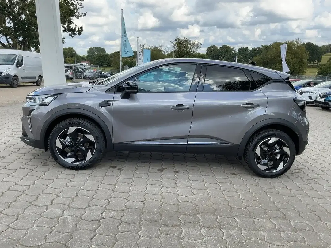 Renault Captur - Thumbnail 2