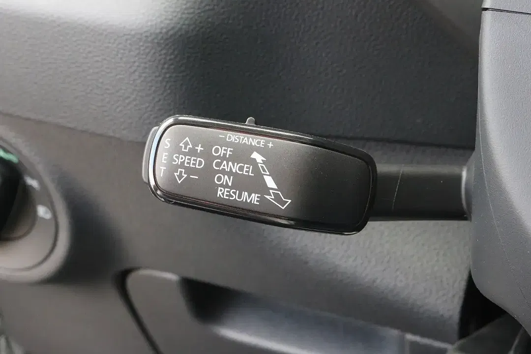 Skoda Karoq - Thumbnail 7