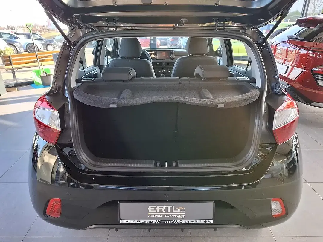 Hyundai i10 - Thumbnail 8
