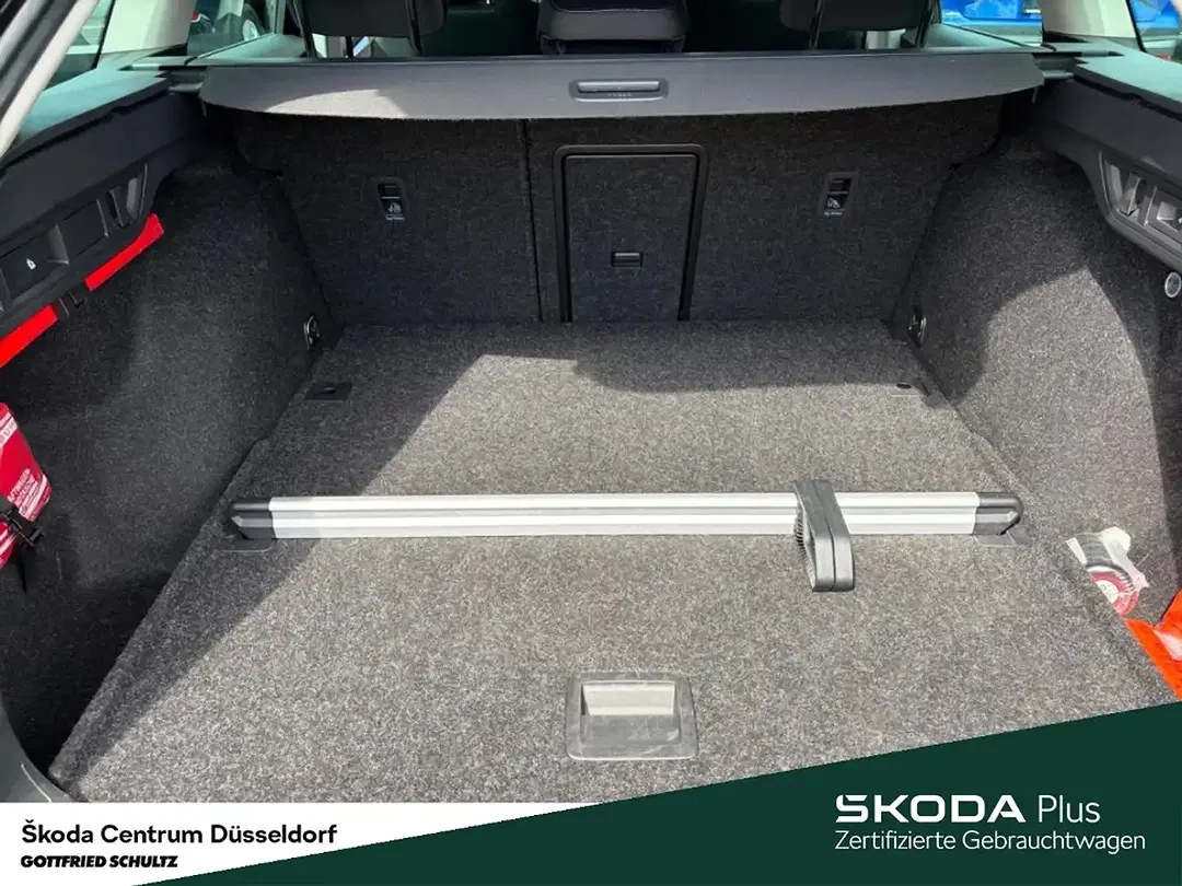 Skoda Octavia - Thumbnail 9