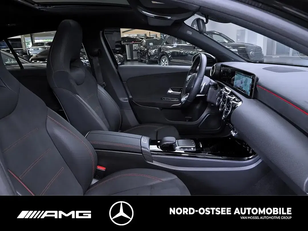 Mercedes-Benz A 200 - Thumbnail 11