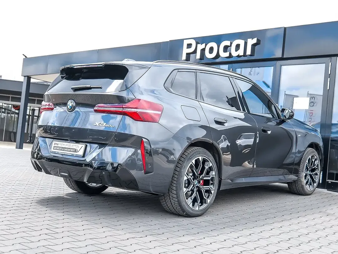 BMW X3 - Thumbnail 2