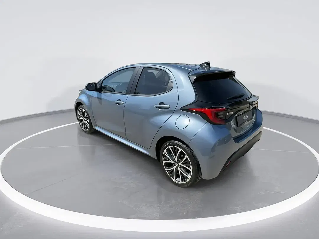 Toyota Yaris - Thumbnail 9