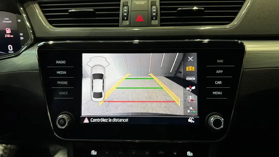 Skoda Superb - Thumbnail 15