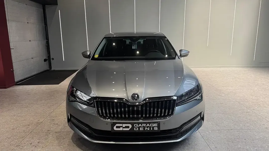 Skoda Superb - Thumbnail 2