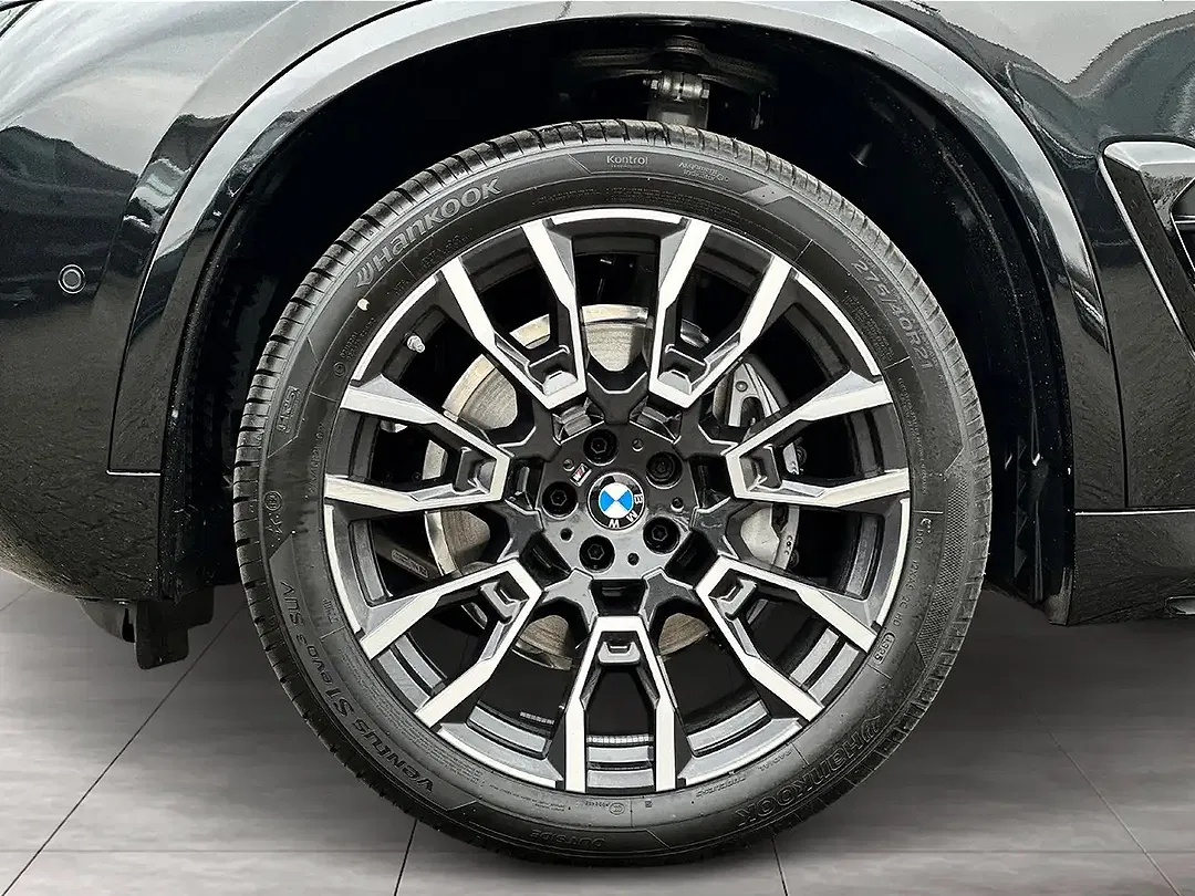 BMW X5 - Thumbnail 6