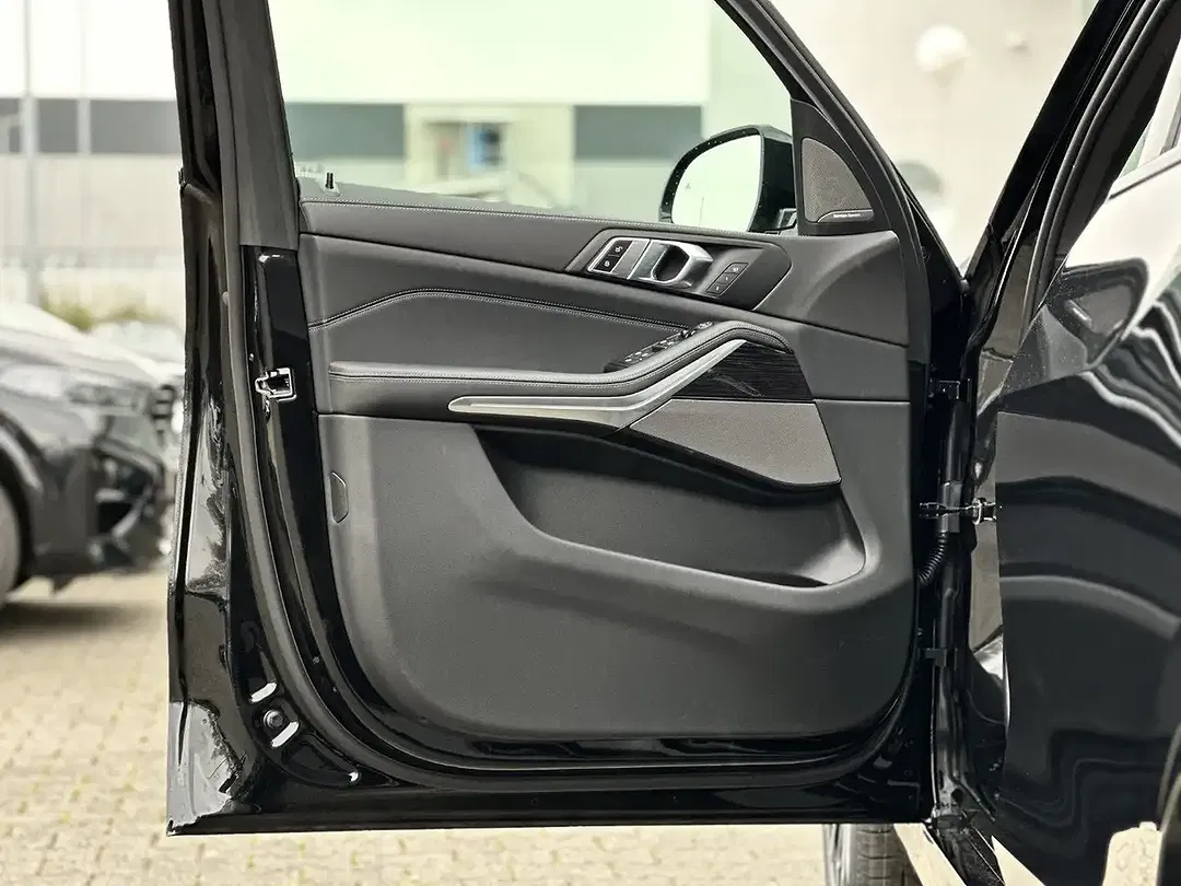 BMW X5 - Thumbnail 8