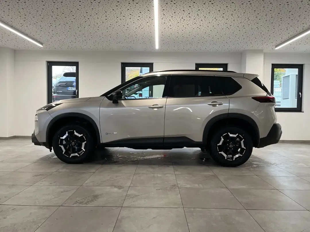 Nissan X-Trail - Thumbnail 2