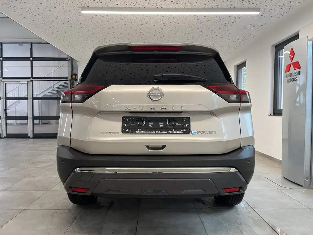Nissan X-Trail - Thumbnail 3