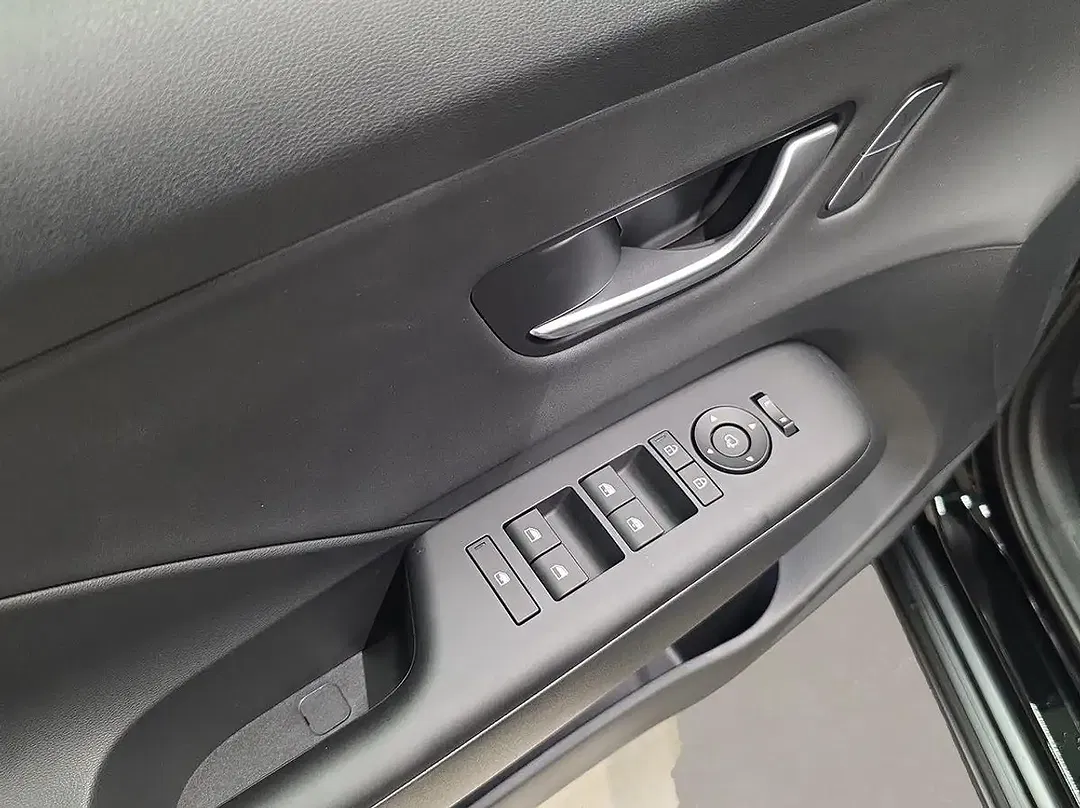 Hyundai KONA - Thumbnail 12