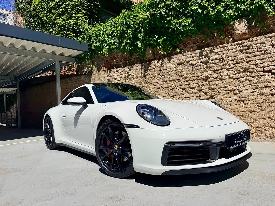 Porsche 992 - Thumbnail 4