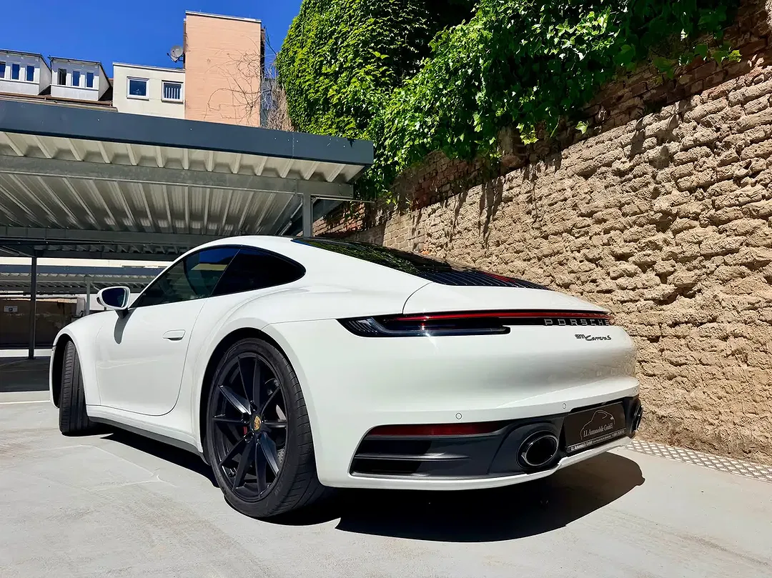 Porsche 992 - Thumbnail 7