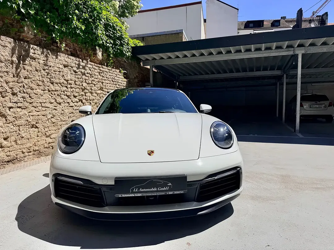 Porsche 992 - Thumbnail 9