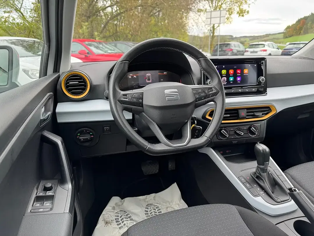 SEAT Arona - Thumbnail 14