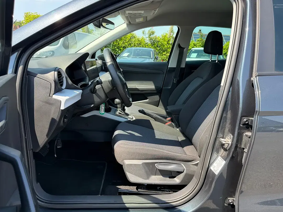 SEAT Arona - Thumbnail 7