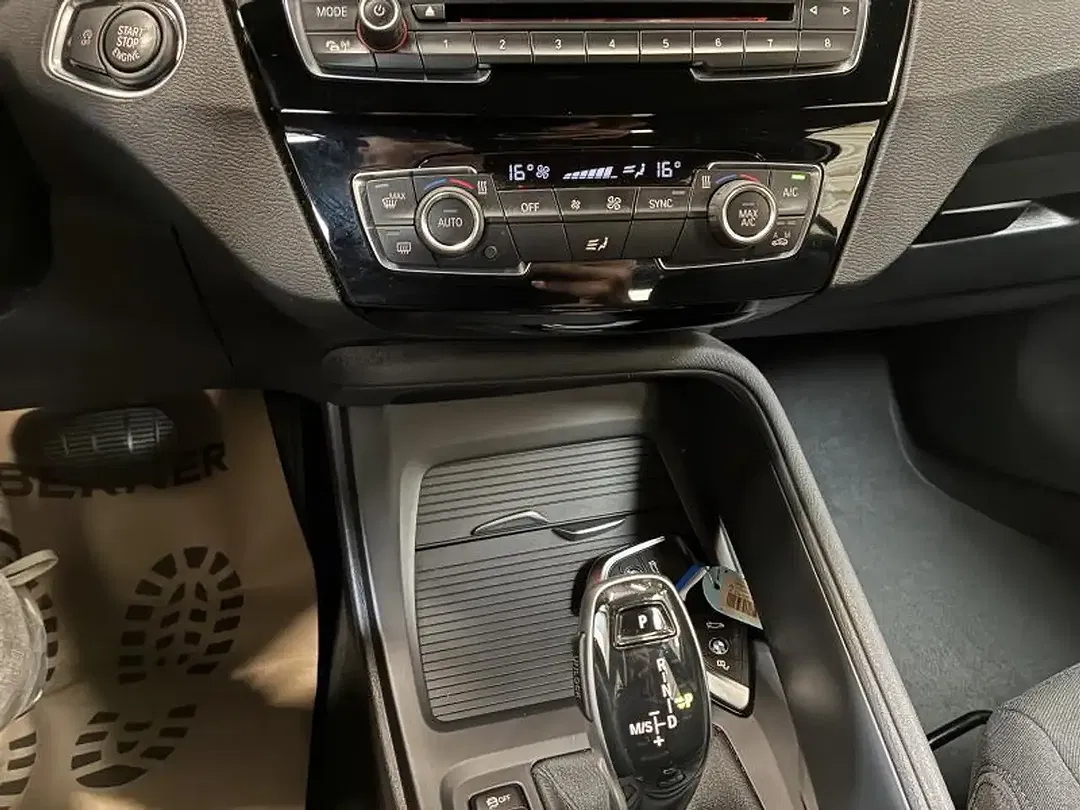 BMW X1 - Thumbnail 12