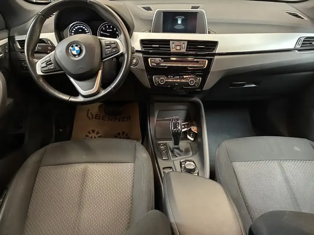 BMW X1 - Thumbnail 9