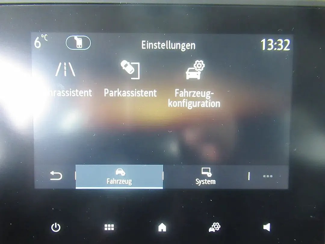 Renault Clio - Thumbnail 15