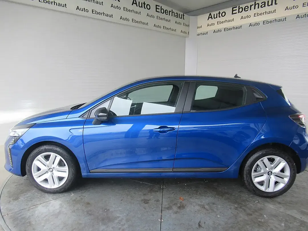 Renault Clio - Thumbnail 2