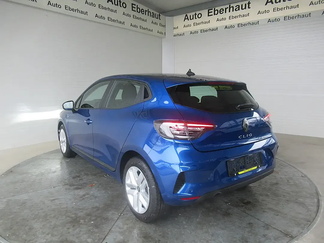 Renault Clio - Thumbnail 3