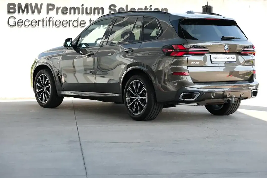 BMW X5 - Thumbnail 5