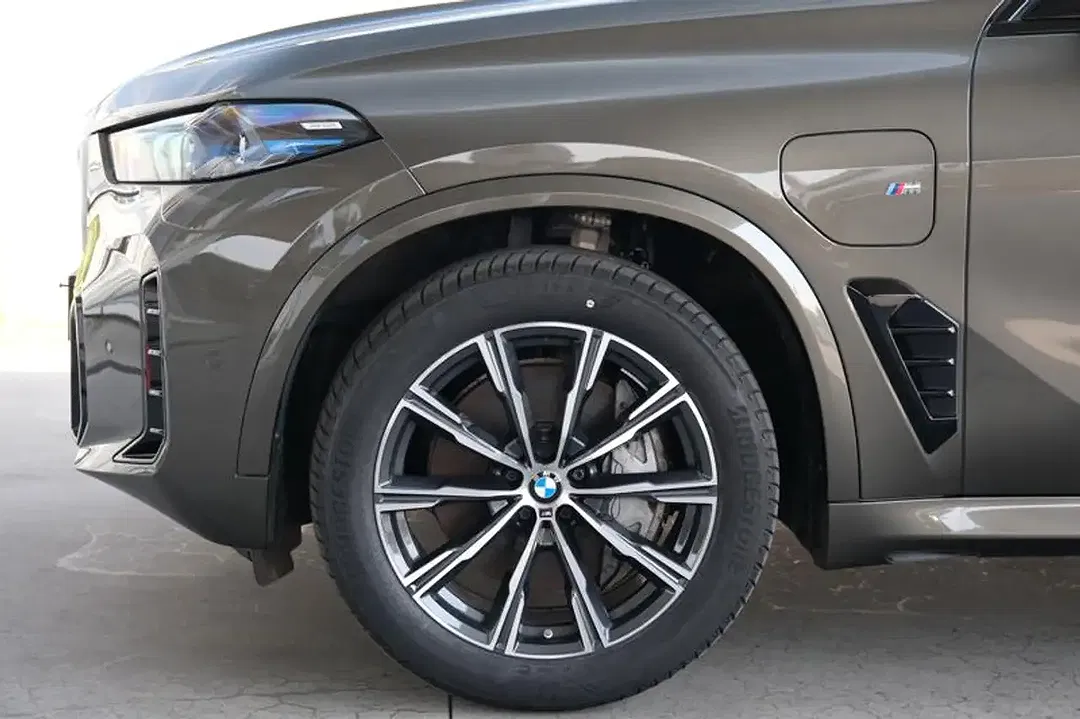 BMW X5 - Thumbnail 8