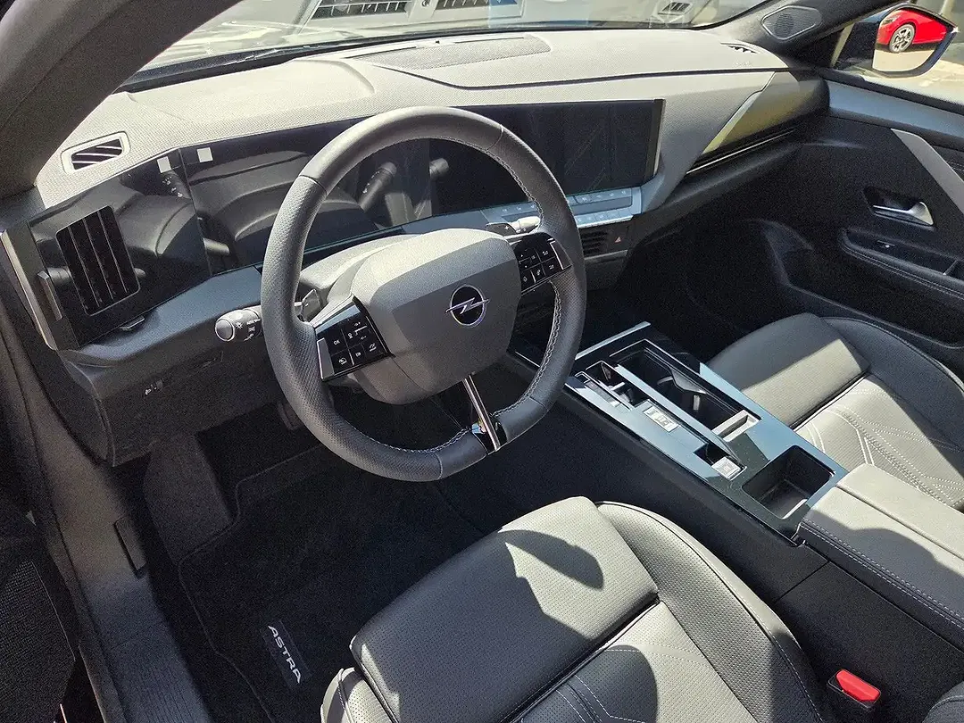 Opel Astra - Thumbnail 10