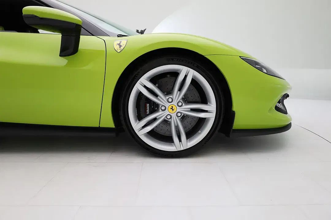 Ferrari 296 GTB - Thumbnail 13