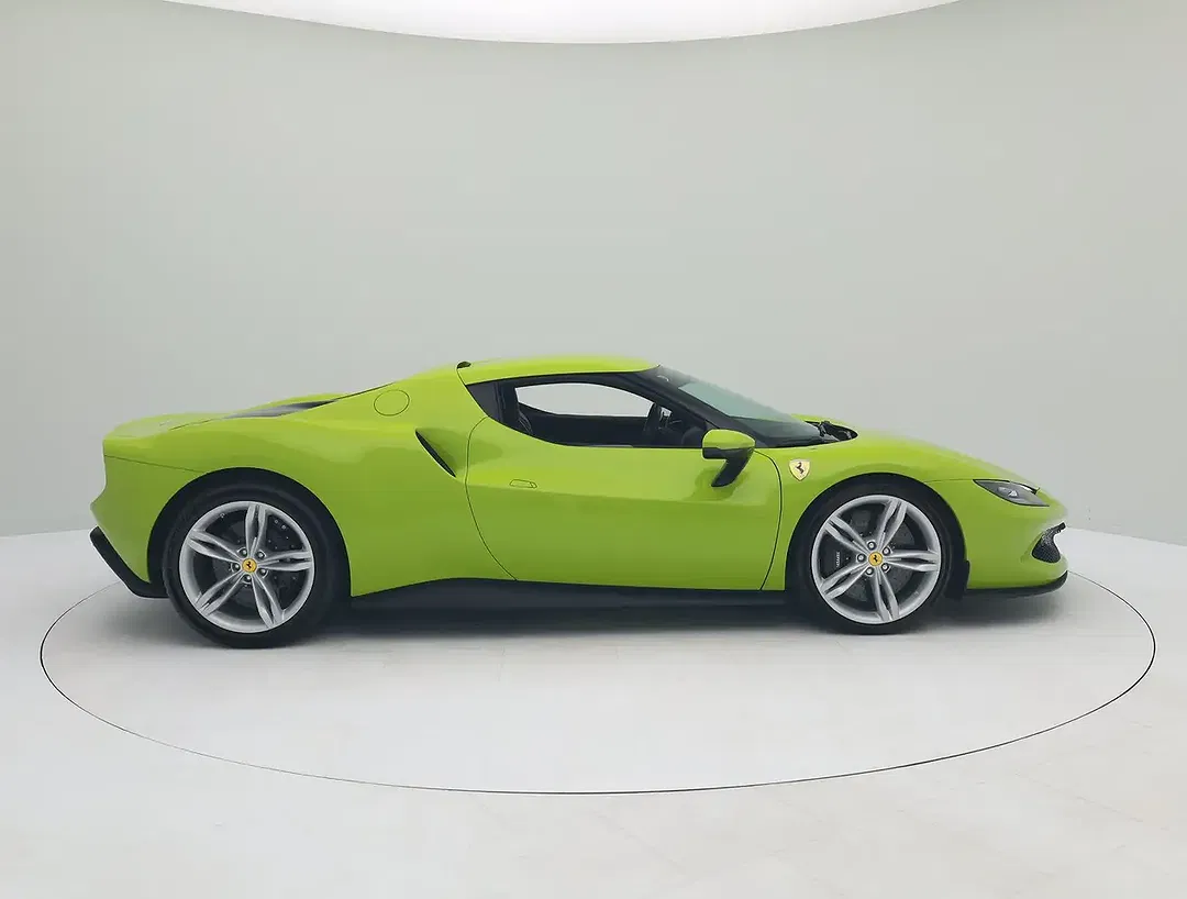 Ferrari 296 GTB - Thumbnail 4