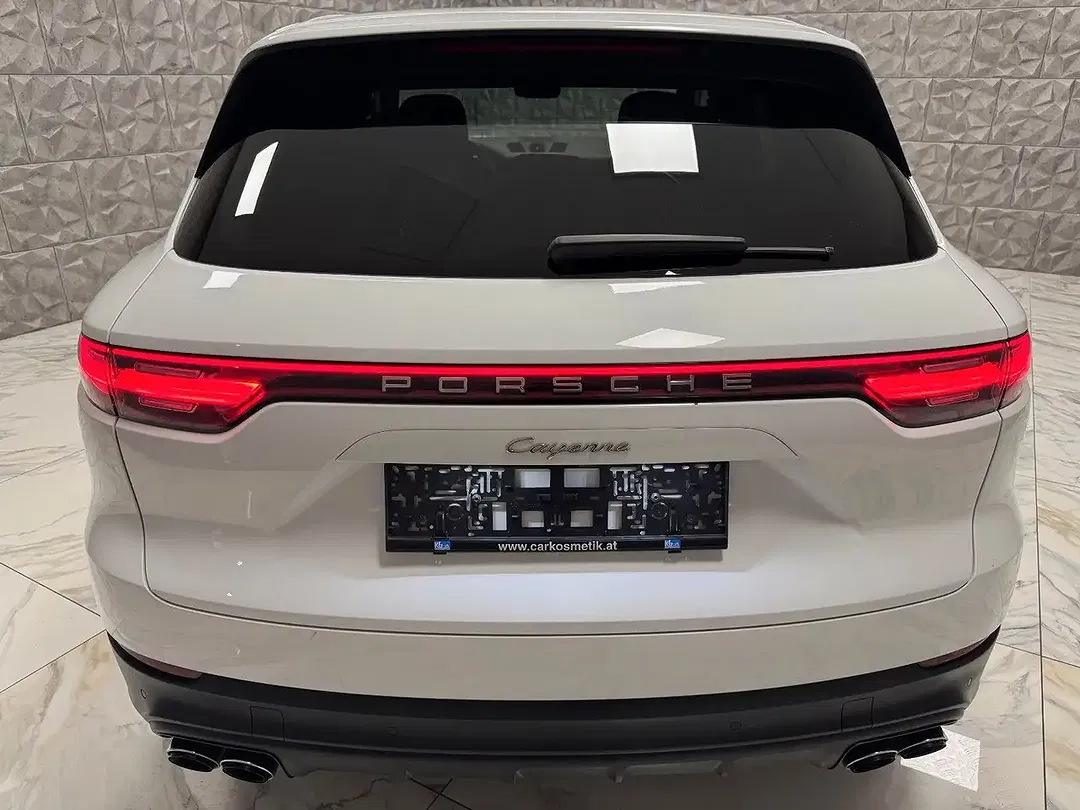 Porsche Cayenne - Thumbnail 7
