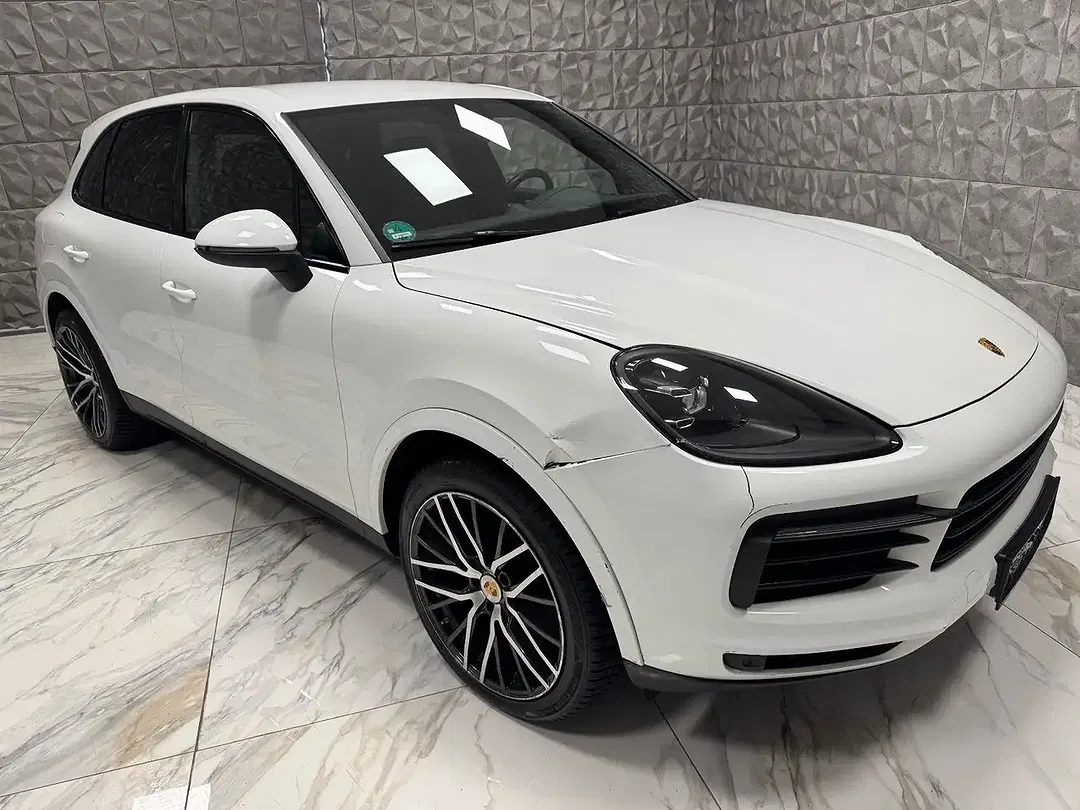Porsche Cayenne - Thumbnail 9