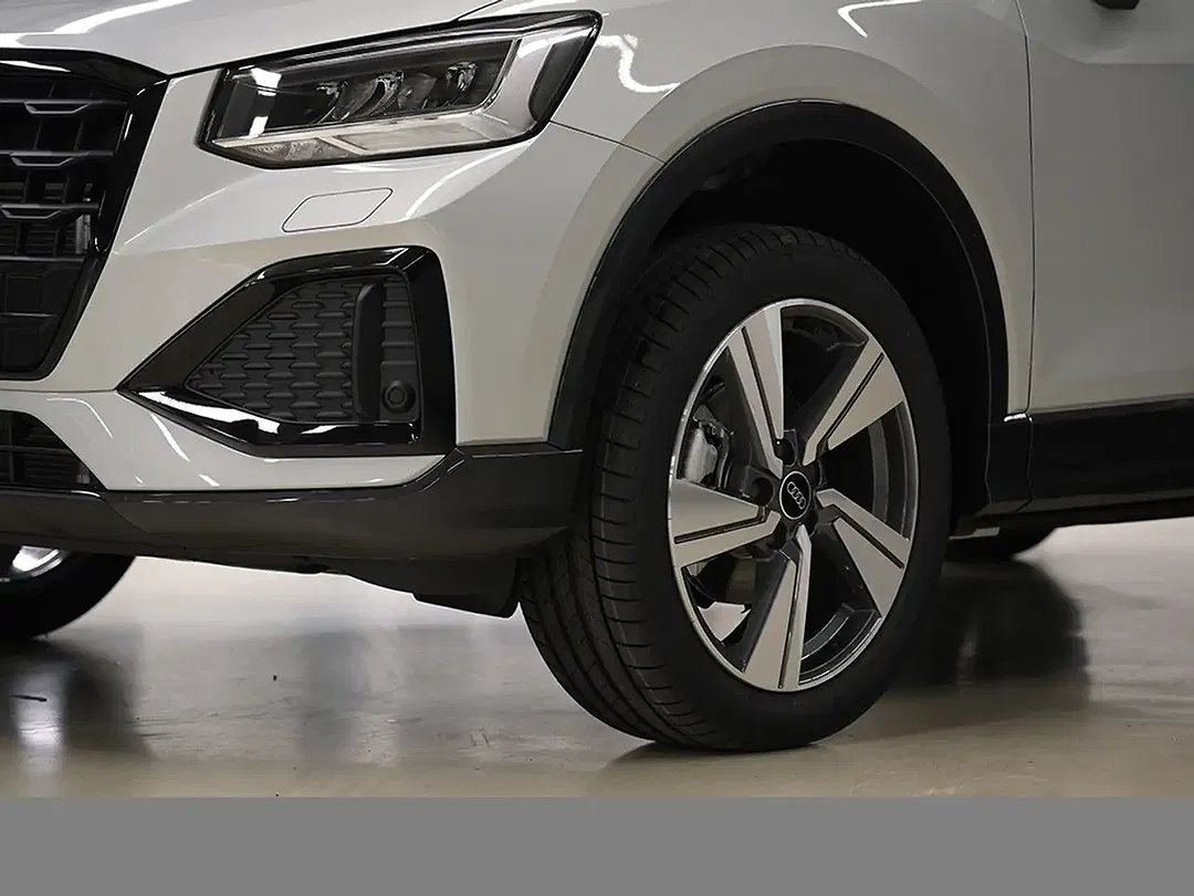 Audi Q2 - Thumbnail 5