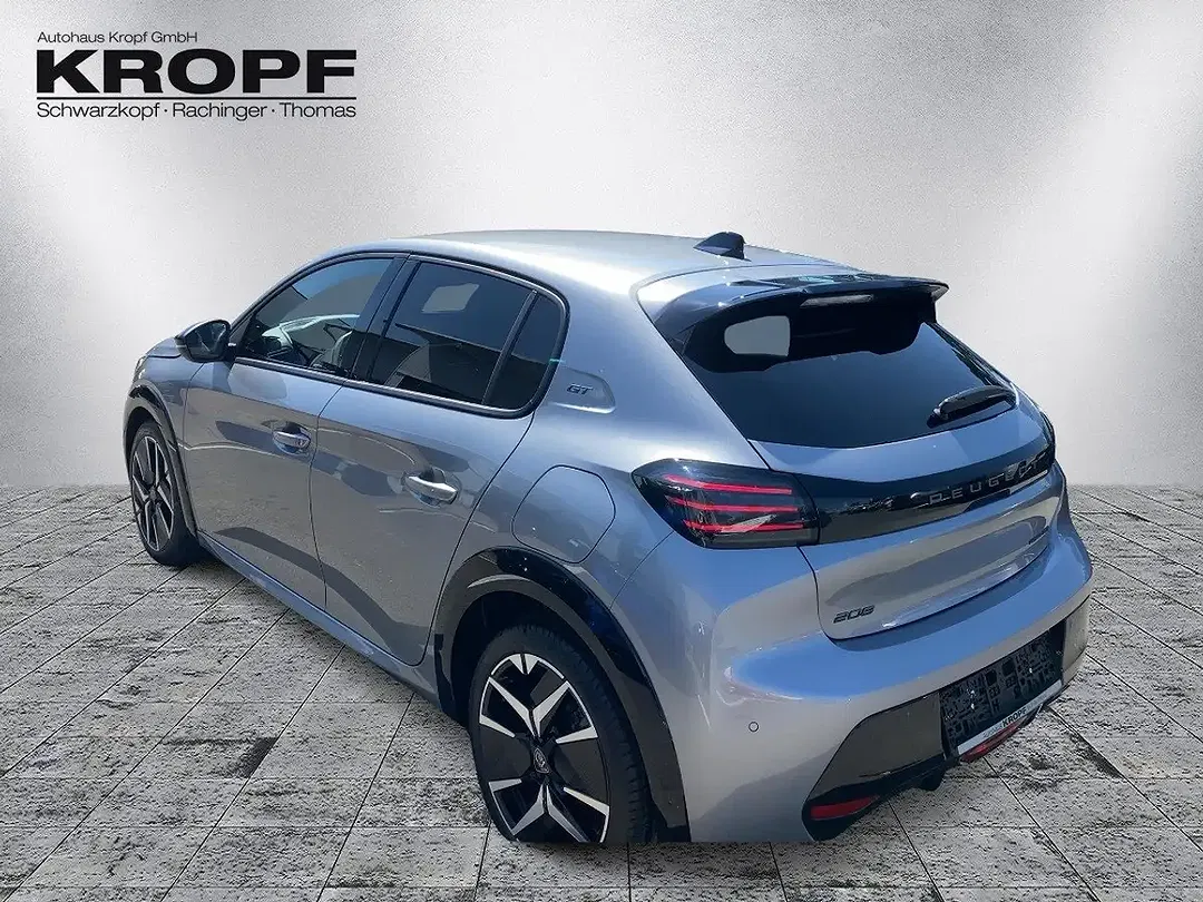 Peugeot 208 - Thumbnail 4
