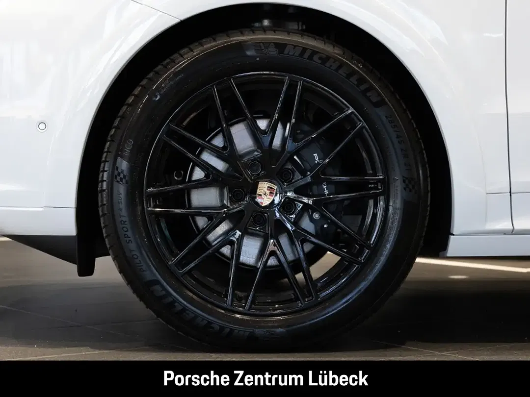 Porsche Cayenne - Thumbnail 9