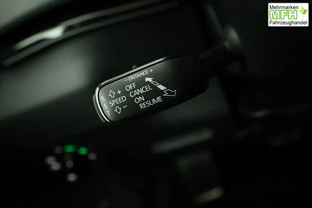 Skoda Karoq - Thumbnail 9