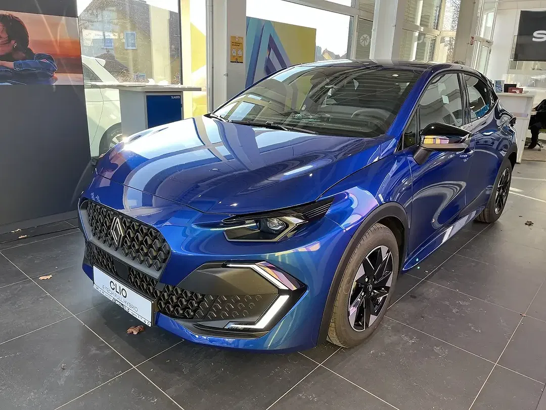 Renault Clio - Thumbnail 1